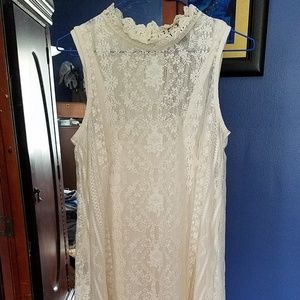Ivory sleeveless lace dress/tunic w underlay